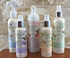 オーガニック植物由来成分を配合したアウトバストリートメントシリーズです。Cure Oil<50ml>¥1,500Natural Airy Oil Mist<50ml>¥800Moisture Milk<50g>¥1,500Sensitive Bubble<50ml>¥800Scalp Mist<50ml>¥800